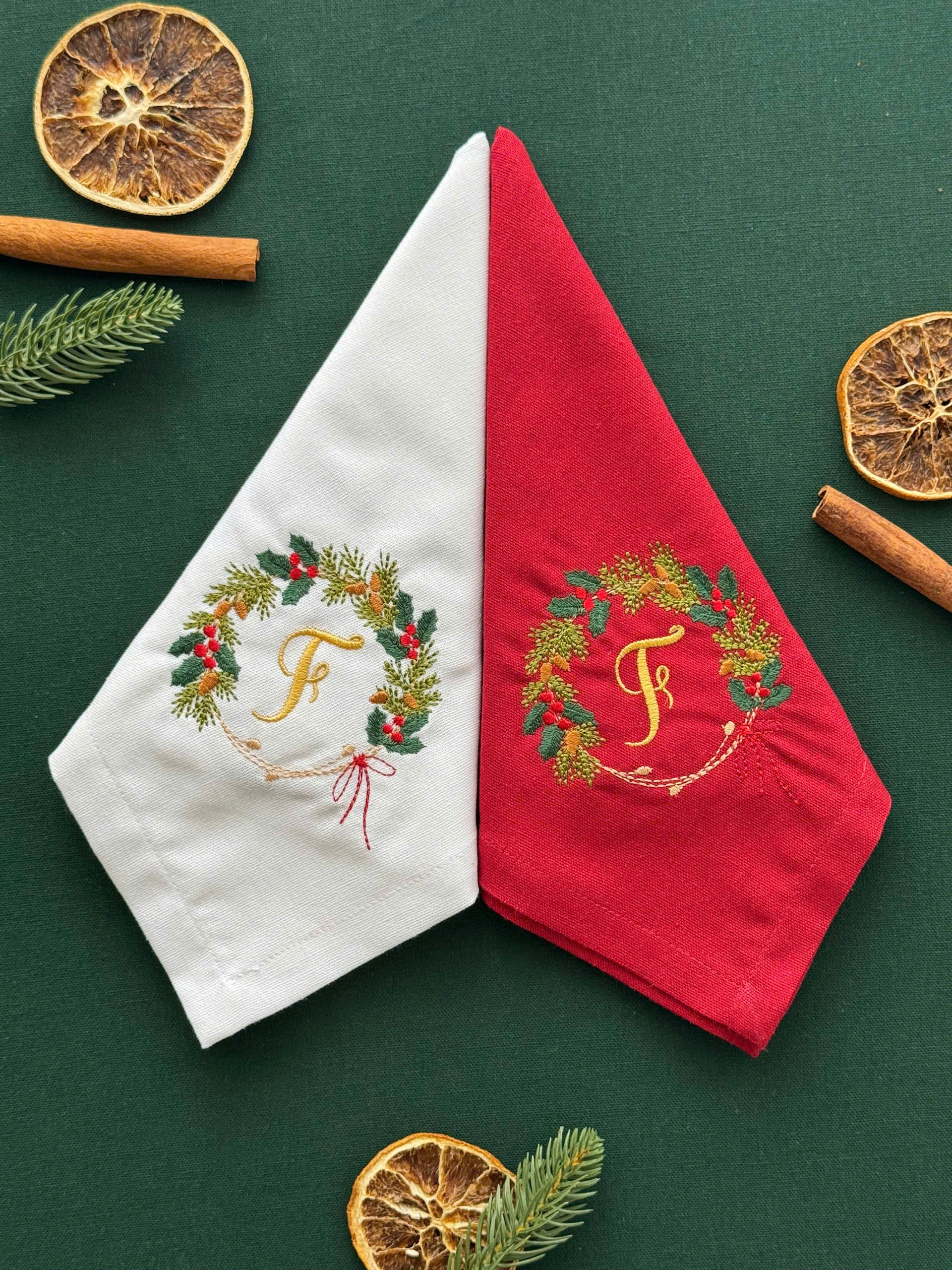 Christmas Wreath Embroidered Napkin - Set of 4 - Customizable