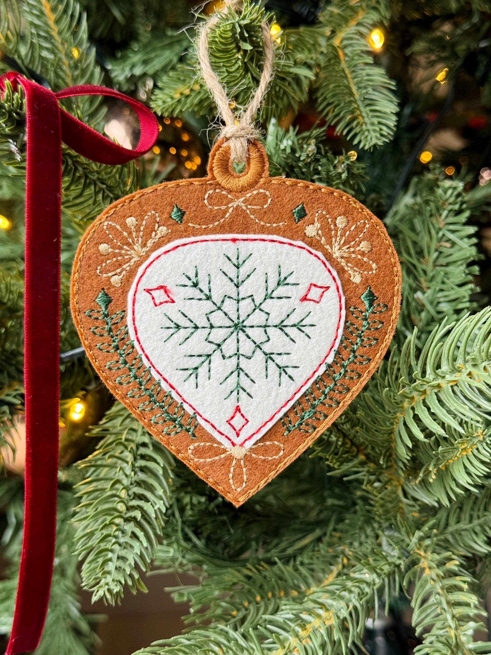 Christmas Ornament/Gift Tag - Set of 4