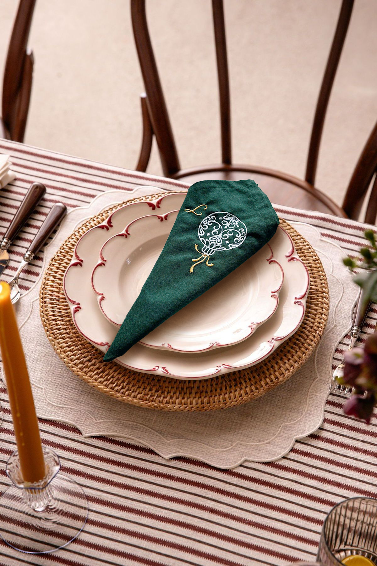 Baube Embroidered Napkin - Set of 4 - Customizable