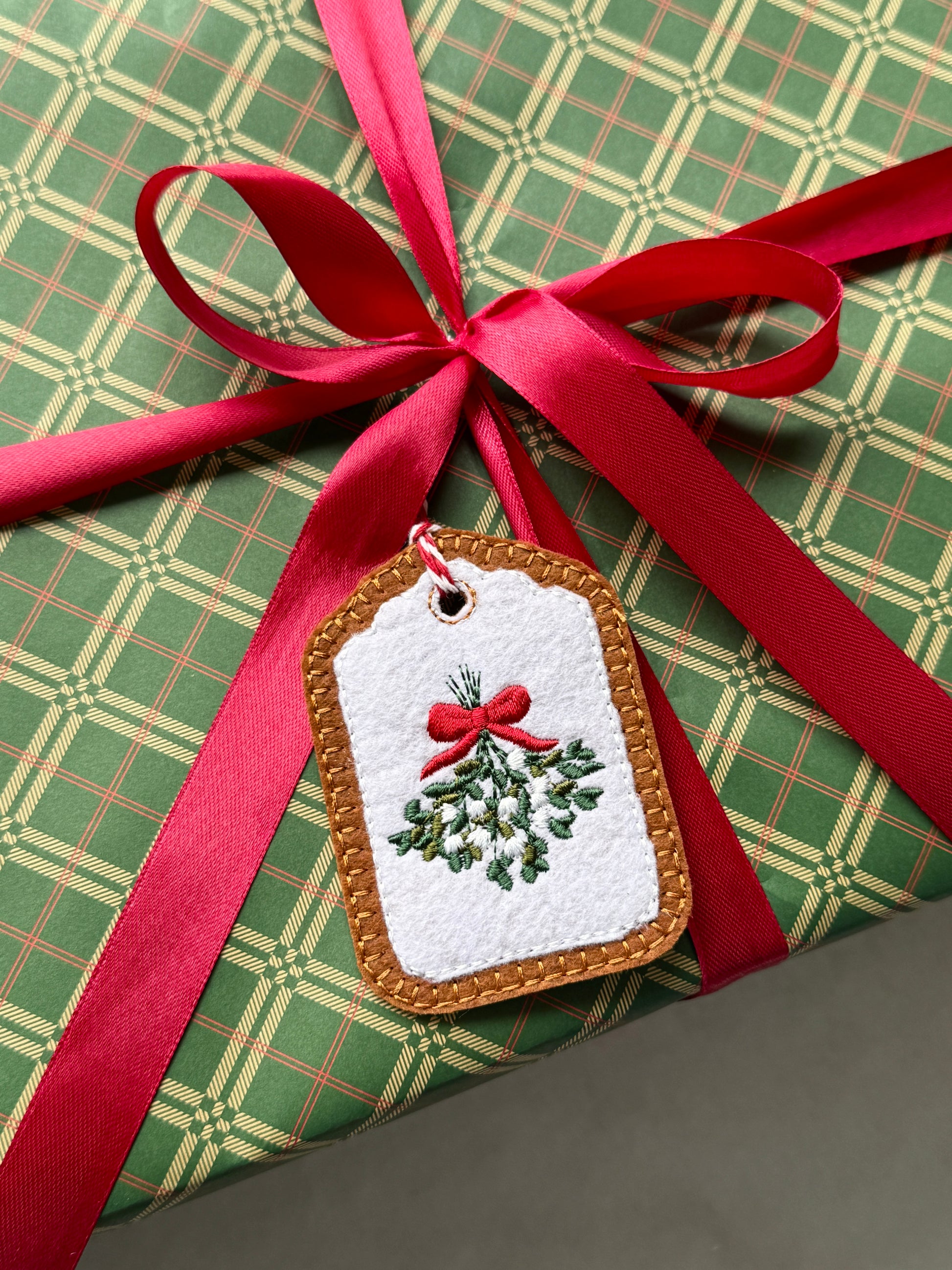 Christmas Ornament/Gift Tag - Set of 3, 5, 7