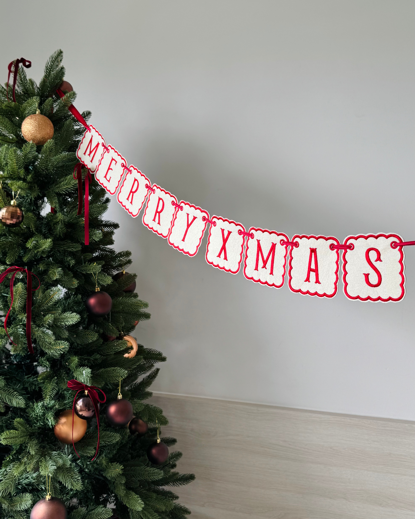 Embroidered Garland - Customizable