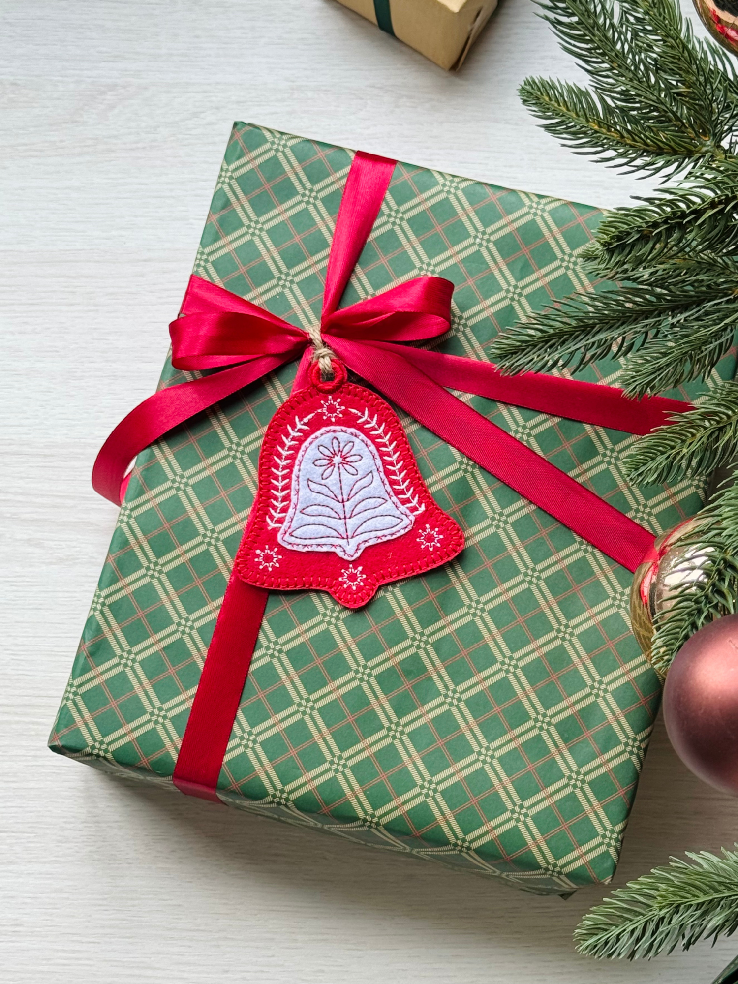 Christmas Ornament/Gift Tag - Set of 5 - Customizable