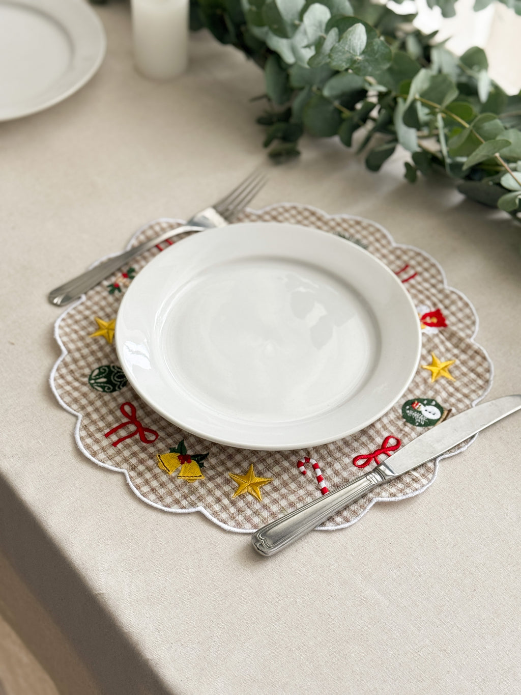 Holiday Embroidered Placemat - Set of 4