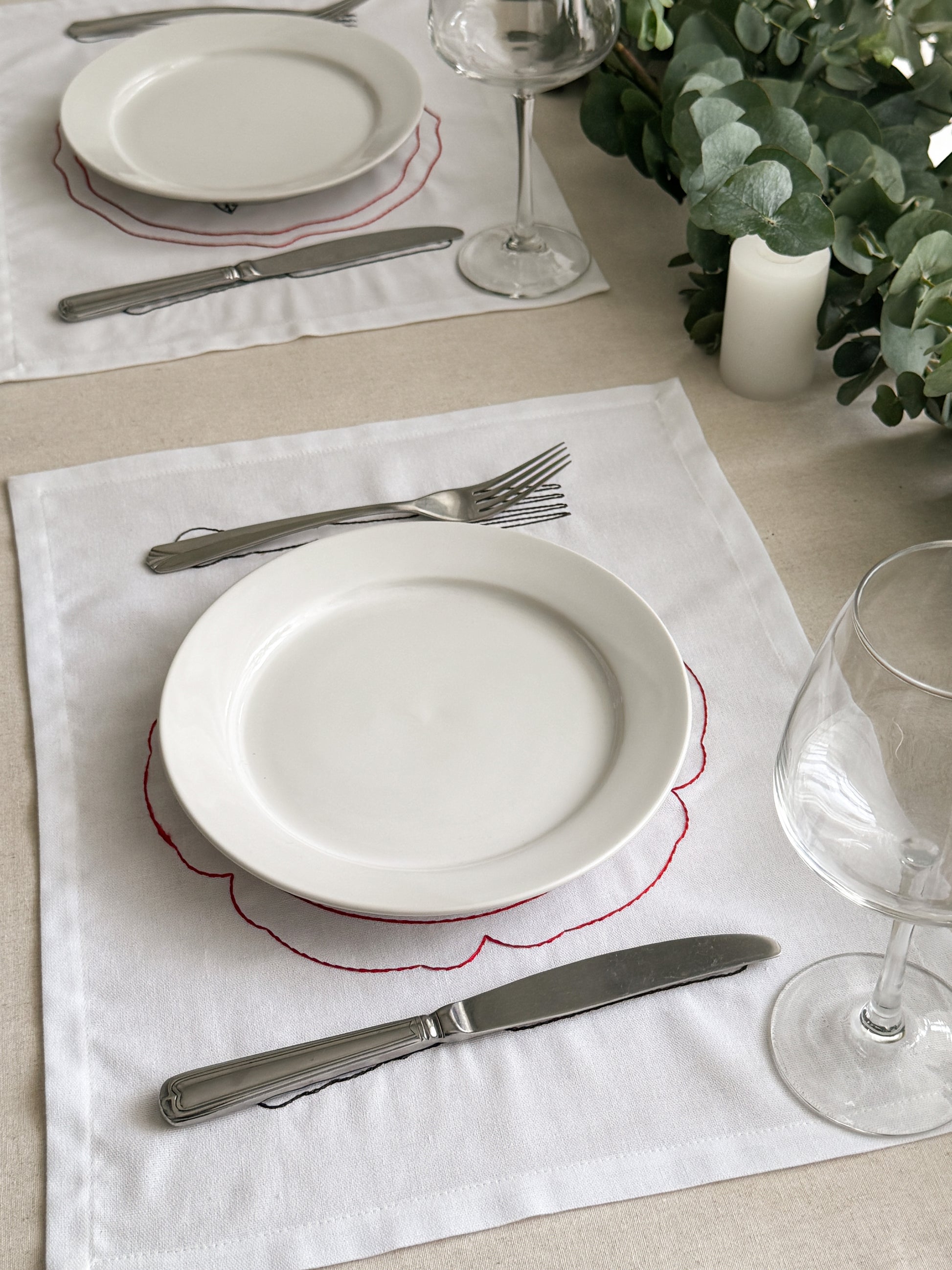 Holiday Embroidered Placemat - Set of 4